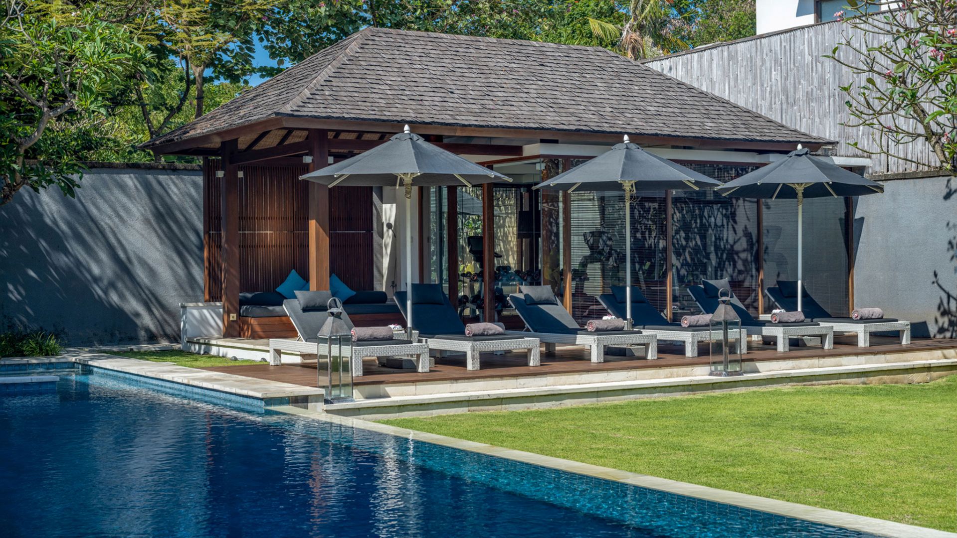 01. Villa Cendrawasih-Header