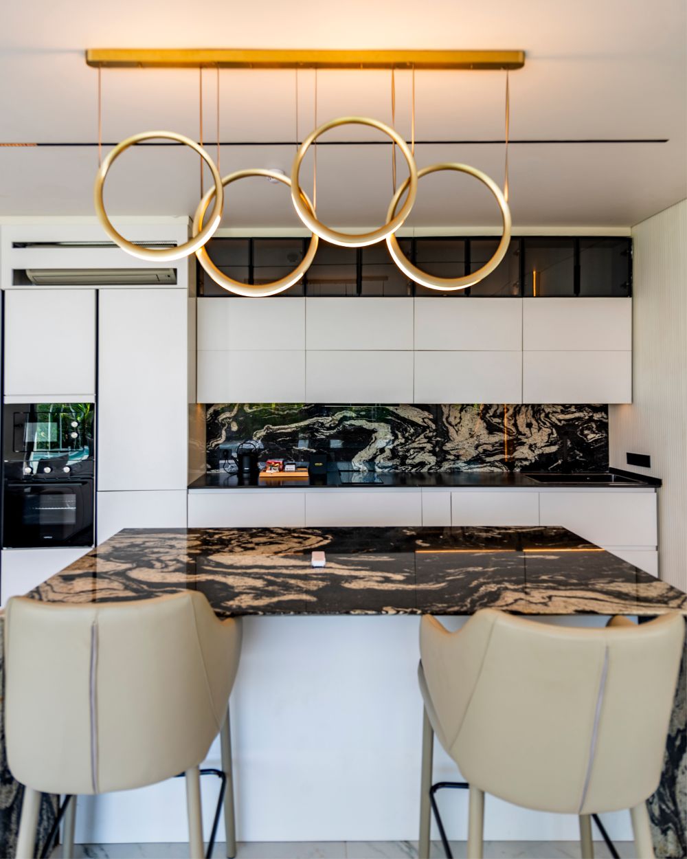 03. Fully Equipped Kitchenette