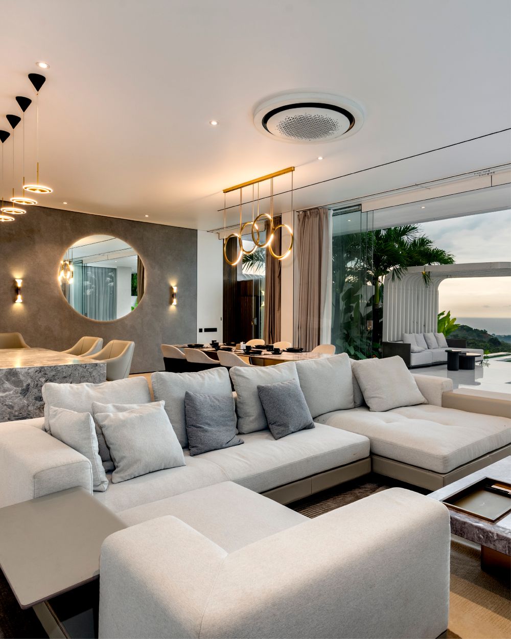 04. Living & Dining Area